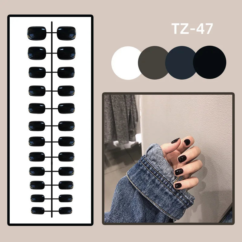 24Pcs Leopard Print Fake Nails Artificial Finished Press on Short Ballet White Fake Nail Wearable Full Cover Nail Art Tips