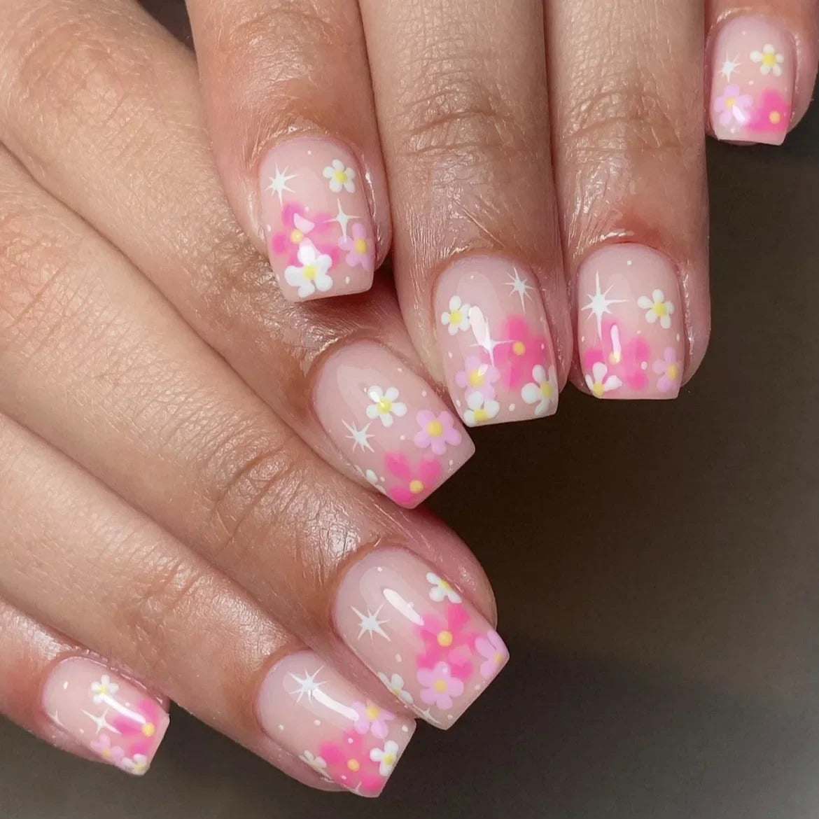 24Pcs Short Almond Press-On Nails Pink Floral French Tip Glossy&Elegant Full Cover Fake Nails for Women&Girls Spring,Daily Wear