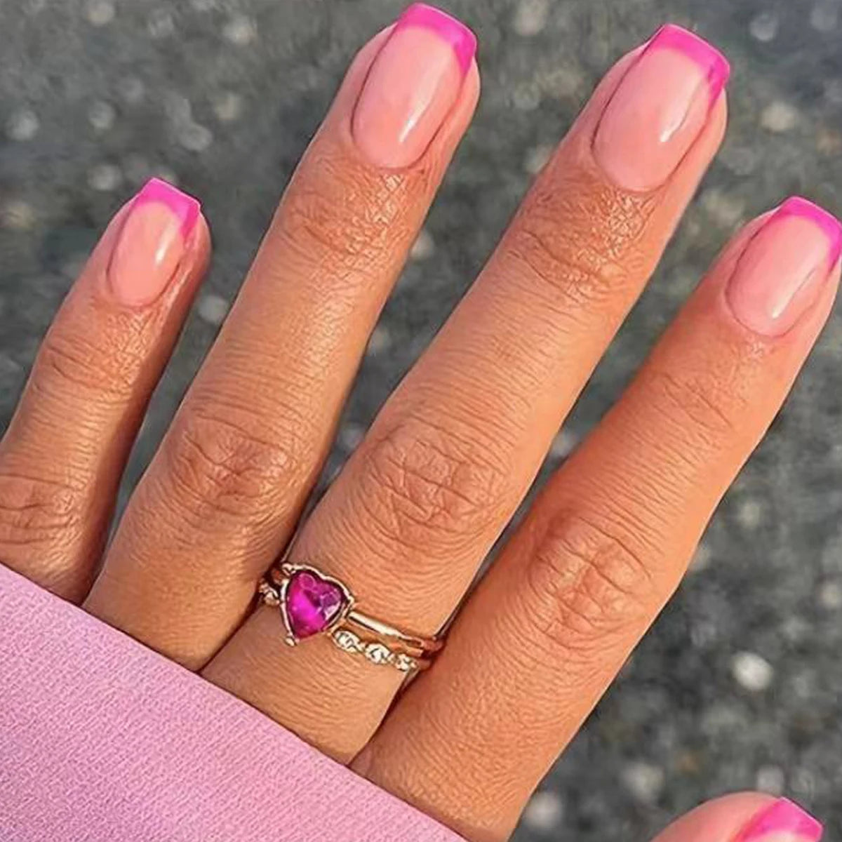 24Pcs/Set Women Girls Short French Light Blue Pink Dual Color Glossy Surface Full Coverage Wearable Fake Nail Press on Nail Art