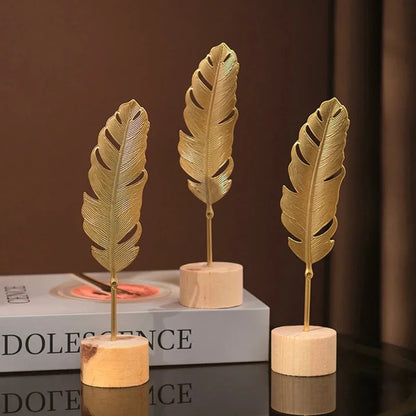 1pc Golden Ginkgo Leaf Feather Metal Model Figurines Manual Desktop Crafts Ornaments Photo Props Statues Sculptures Home Decor