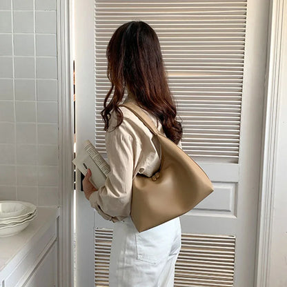 Women Tote Bag Fashion Underarm Pouch Large Capacity PU Leather Shoulder Bags Retro Casual Portable Bucket Bags For School Work