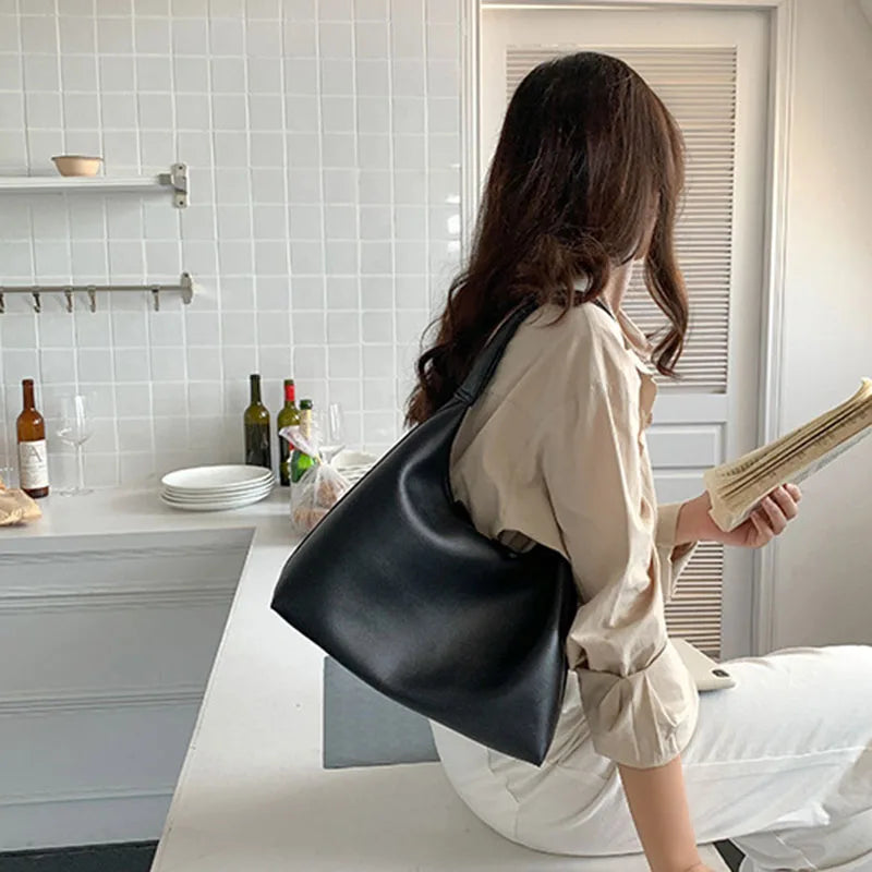 Women Tote Bag Fashion Underarm Pouch Large Capacity PU Leather Shoulder Bags Retro Casual Portable Bucket Bags For School Work