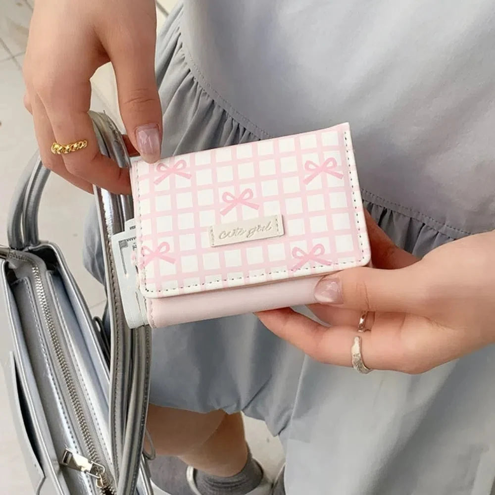 Portable Sweet Cute Tri-Fold Purses Multiple Card Slot Lattice Bow Short Wallet Candy Color PU Leather Women Card Holder Daily