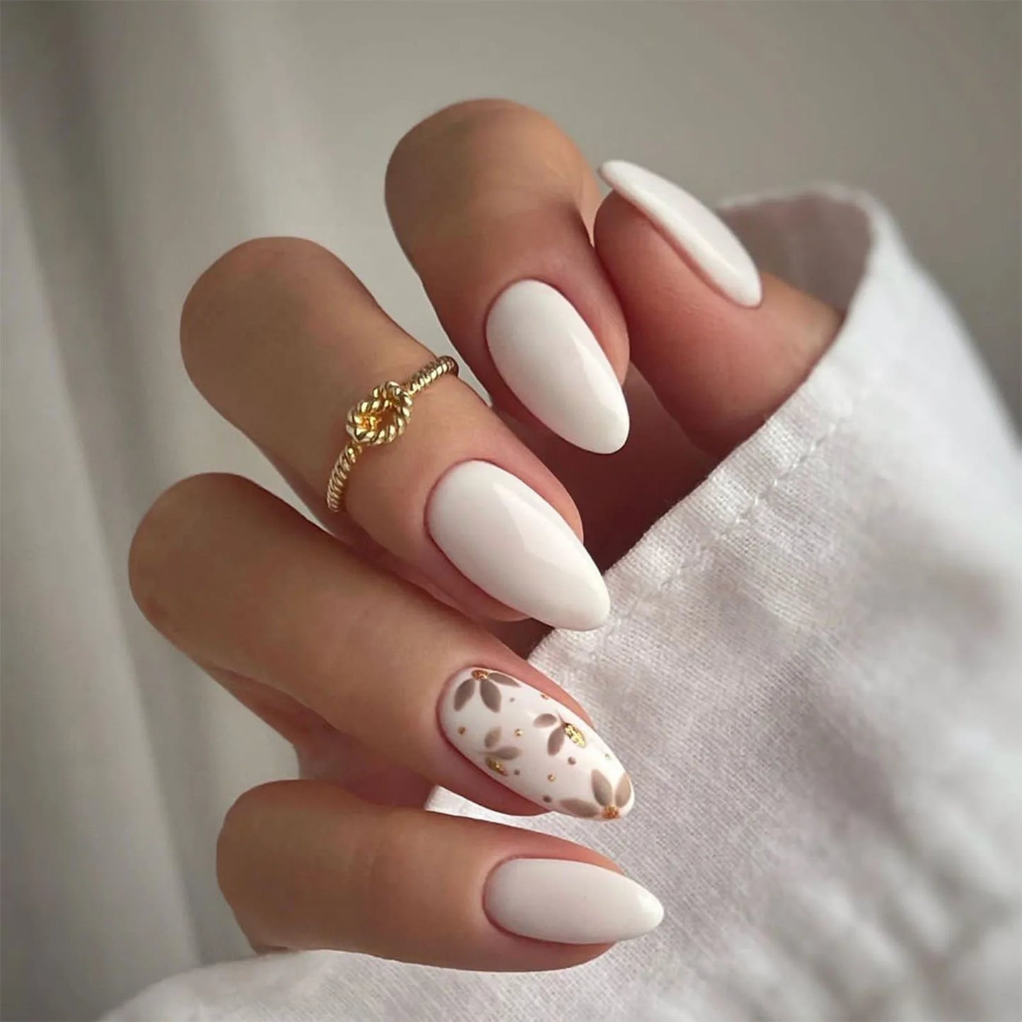 Nude Pink Almond Fake Nails Women Simple Charm Manicure Full Cover Press on Nails Bowknot Printed Detachable False Nails 24Pcs