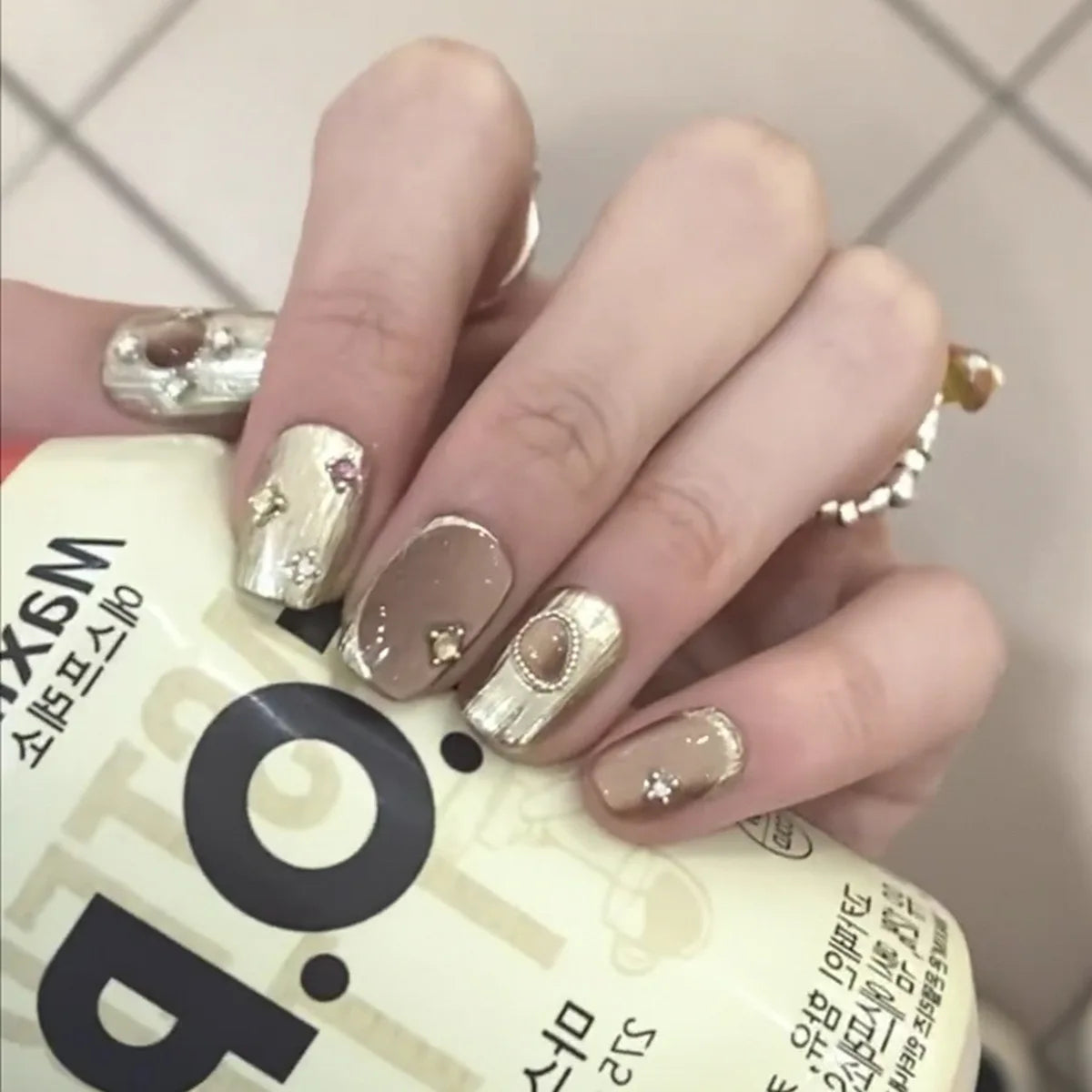 24Pcs Leopard Print Fake Nails Artificial Finished Press on Short Ballet White Fake Nail Wearable Full Cover Nail Art Tips