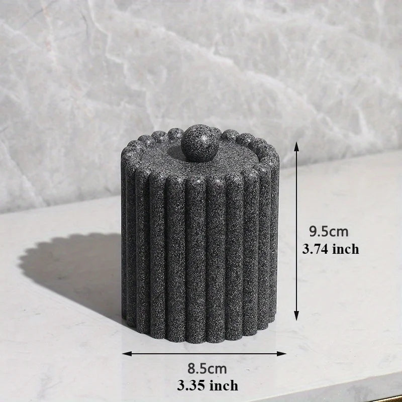 Bathroom accessories and toiletries include lotion bottles, swab boxes and trays, which are available in a variety of colors.