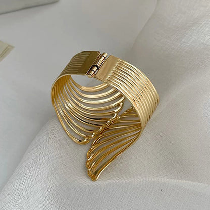 2pcs Modern Luxury Gold/Silver Creative Angel Wings Pattern Spring Curtain Tiebacks,Used For Bedroom, Living Room Curtains